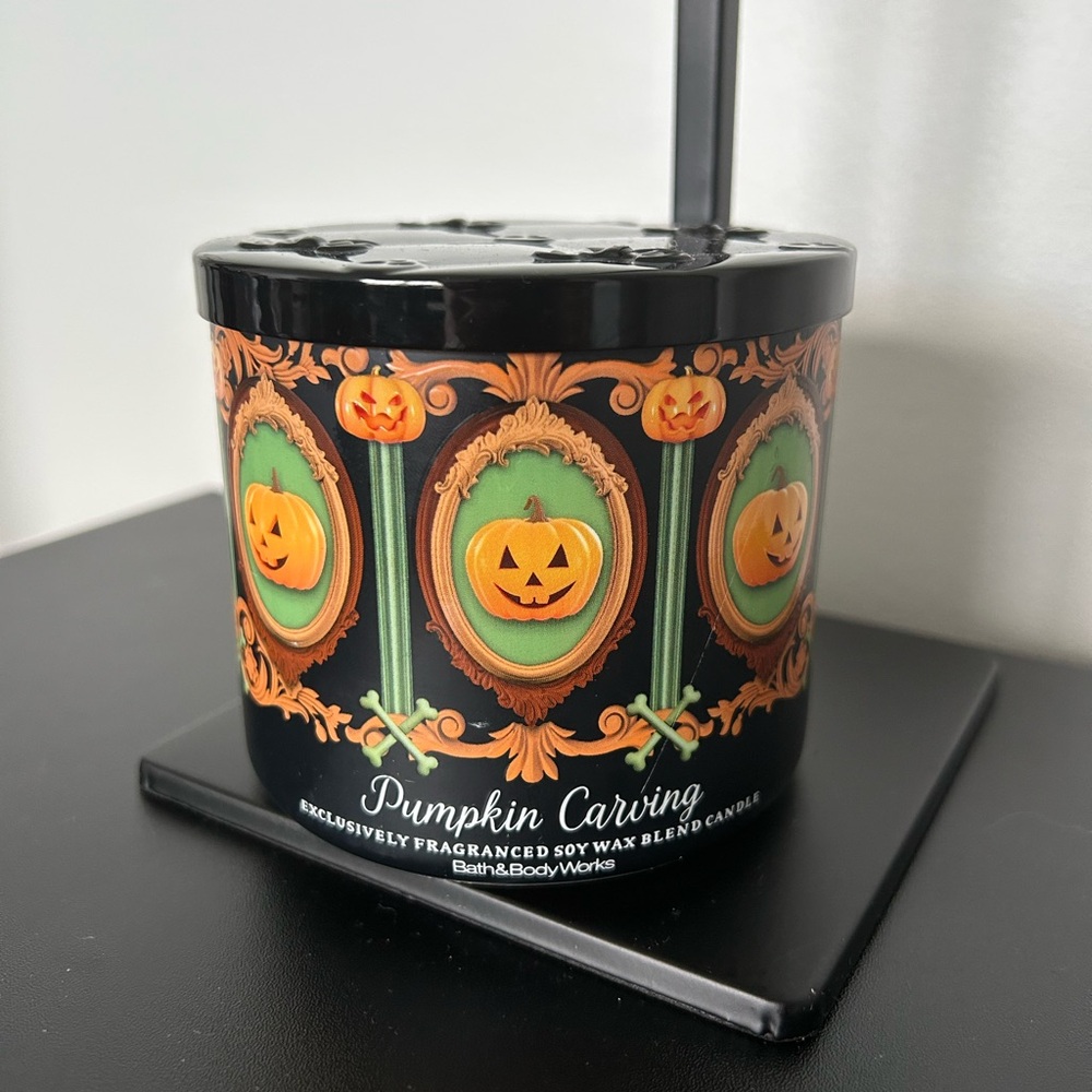 Bath & Body Works Pumpkin Carving 3 Wick Scented Candle